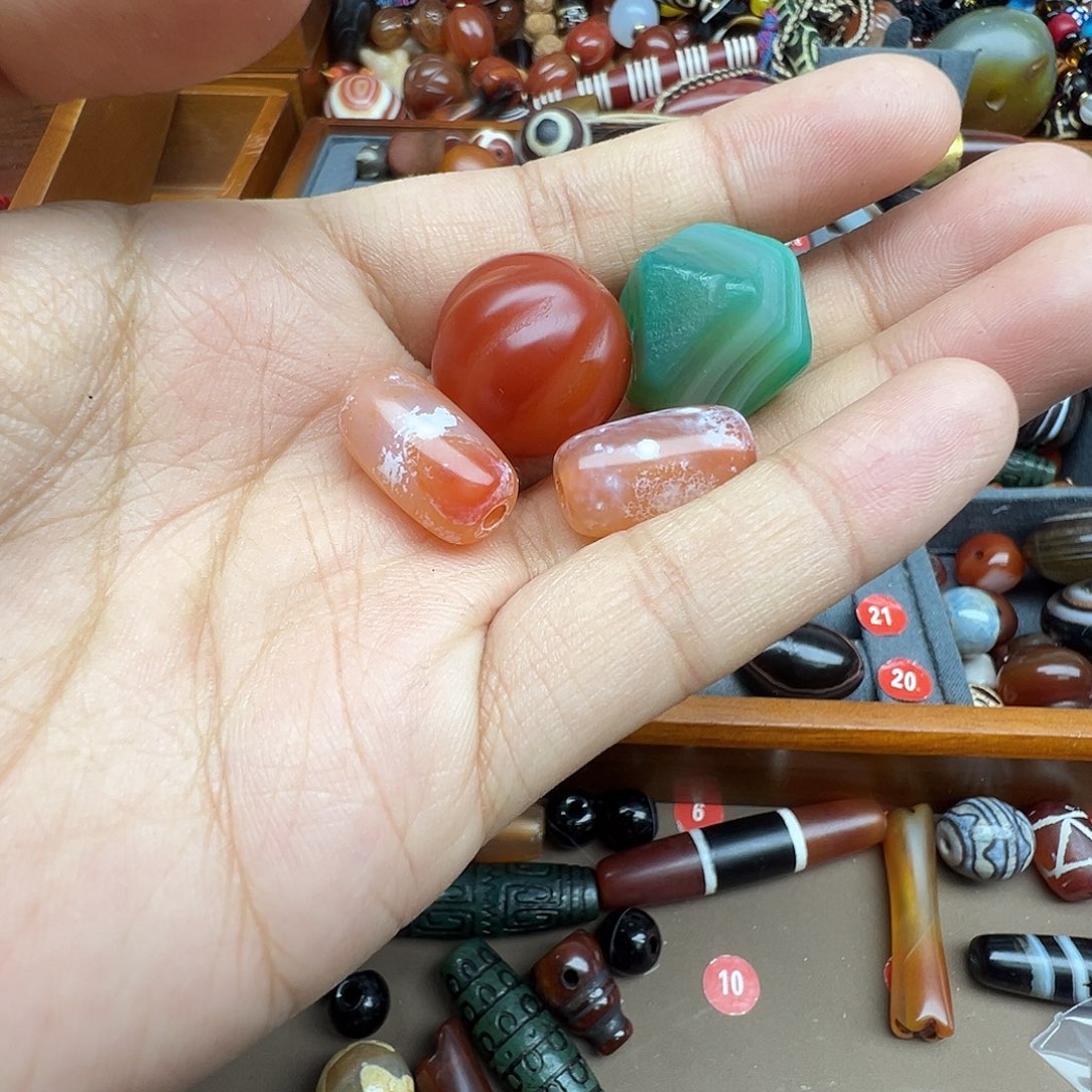 玛瑙/玉髓未镶嵌珠宝半成品