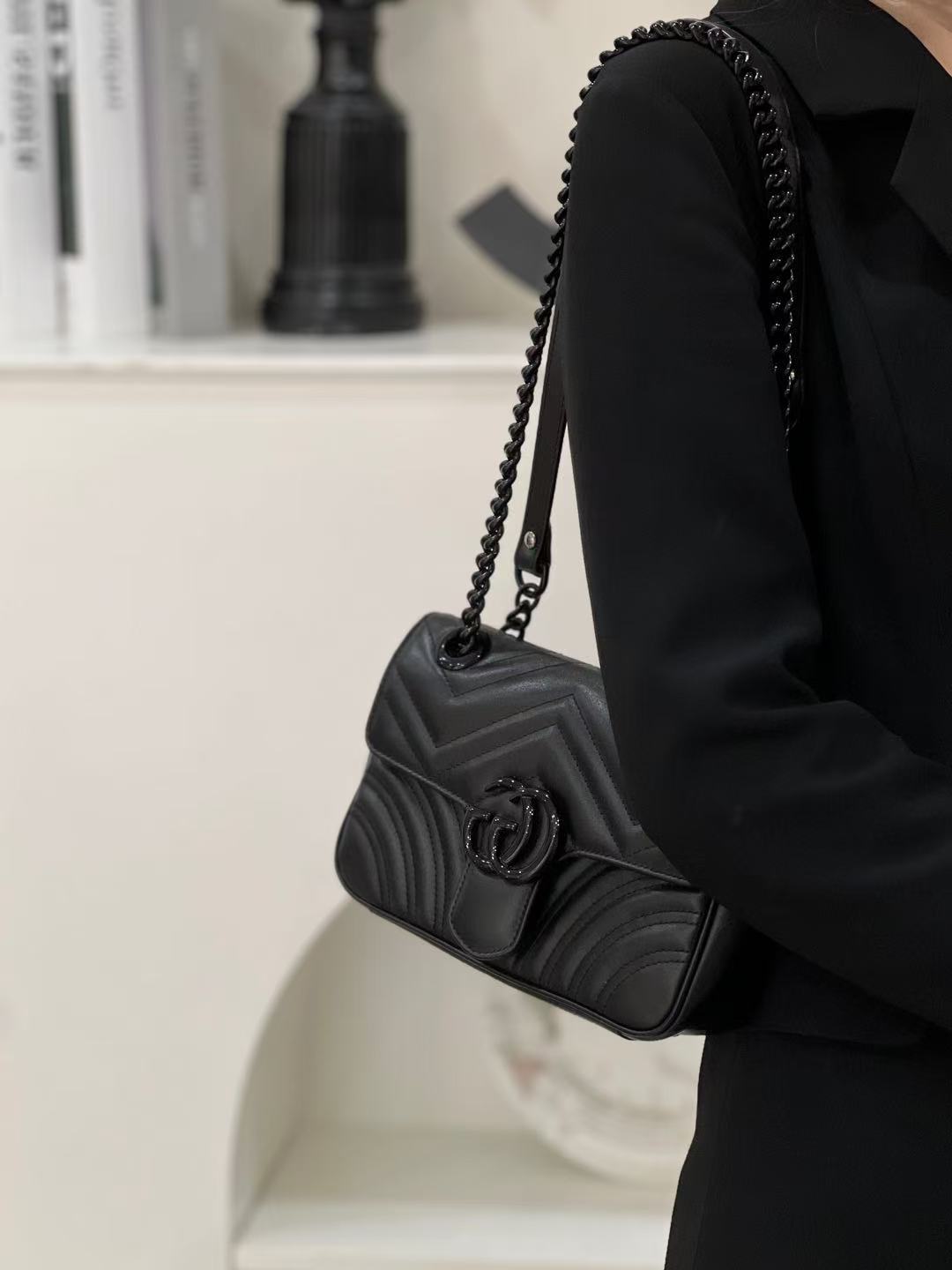 99新 GUCCI/古驰 gucci marmont22 so black斜挎包/公价无/甄选