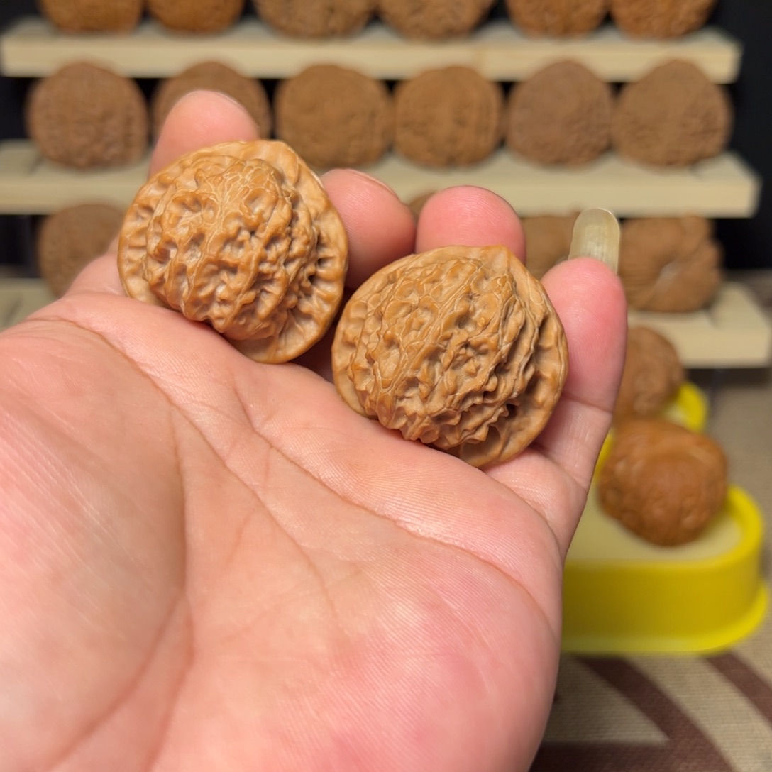 *****文玩核桃吊坠宫灯