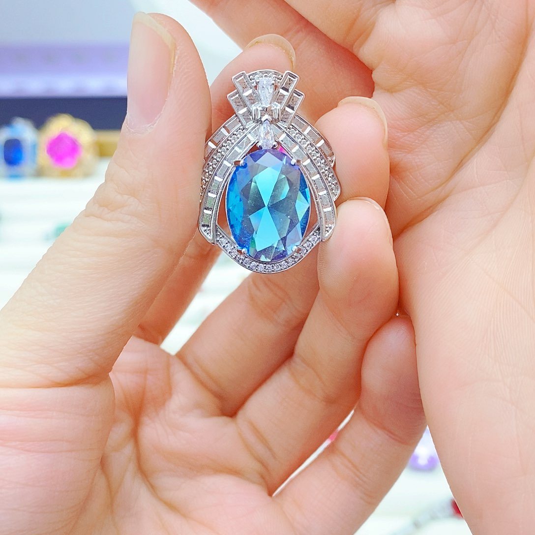 未镶嵌吊坠(赠链)海蓝宝石