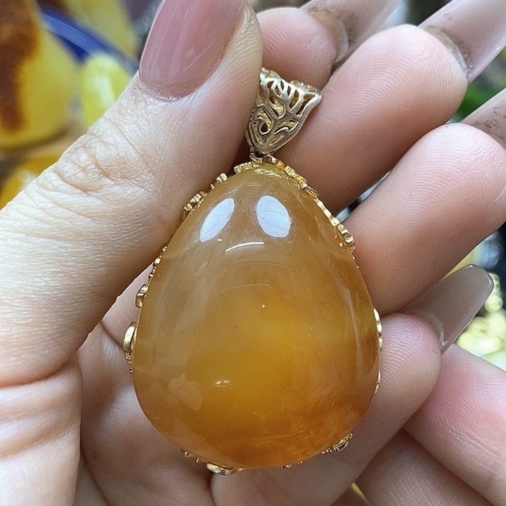 琥珀颈饰未镶嵌吊坠