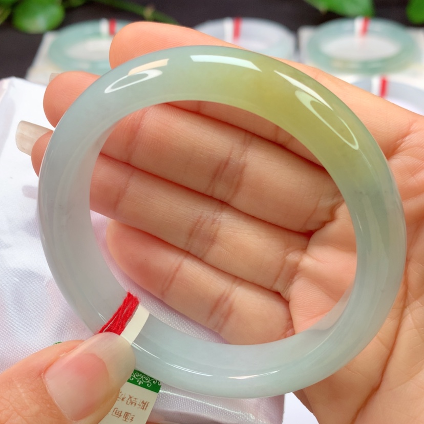 【闪购商品】翡翠手镯未镶嵌天然翡翠手镯