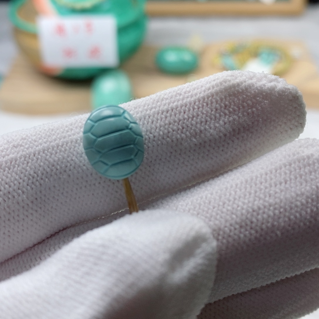 绿松石颈饰未镶嵌