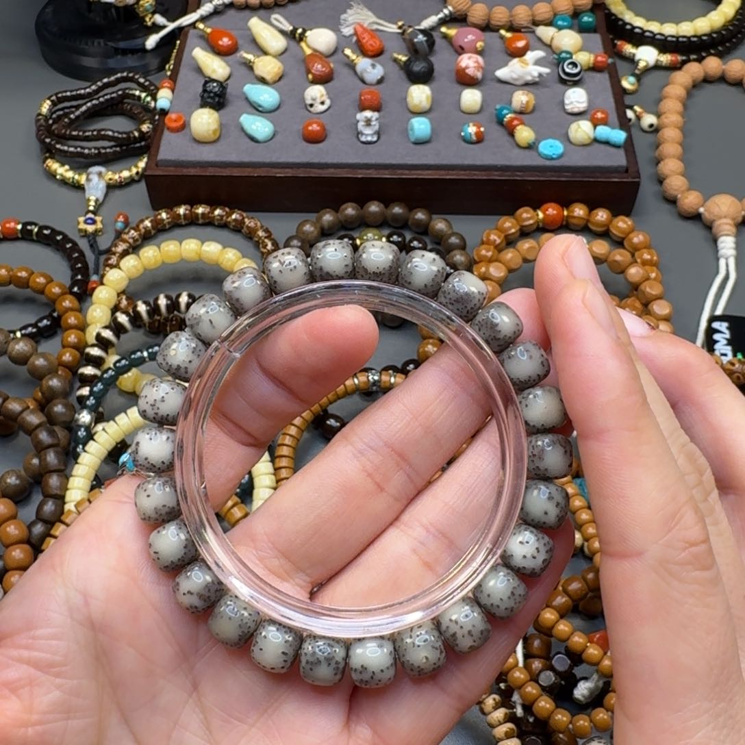 紫金鼠吊坠红红火火恍恍惚惚