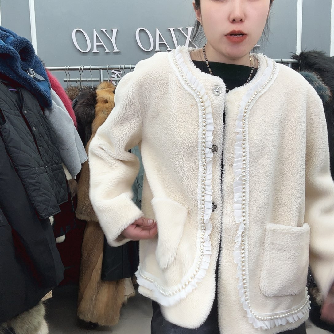姚小妖家高端皮草