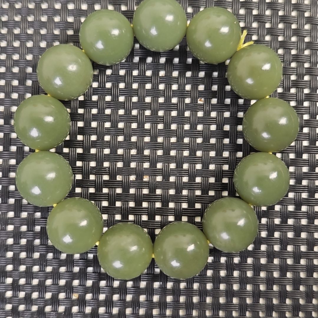 和田玉未镶嵌手串