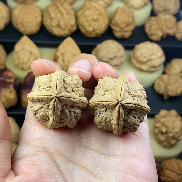 文玩核桃吊坠金蝉塔四棱34