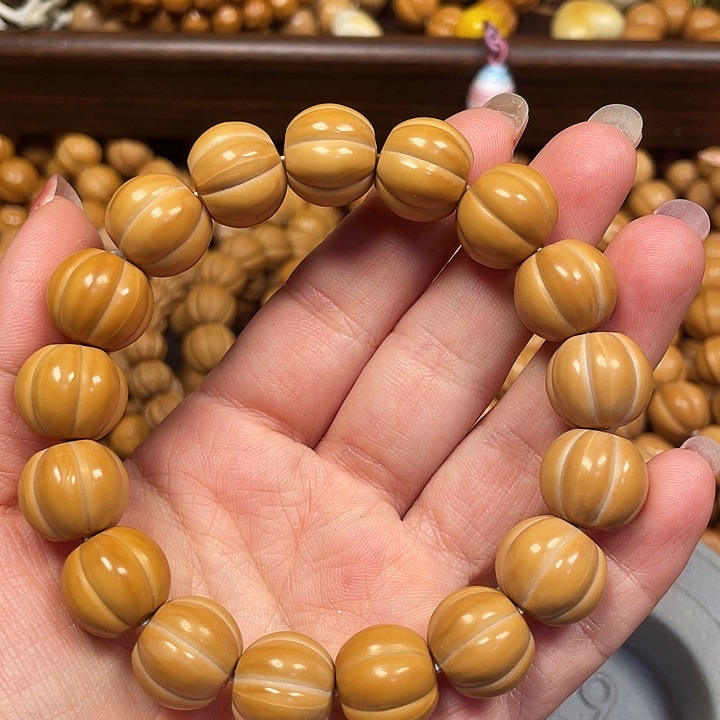 木全品南瓜泡芙手串