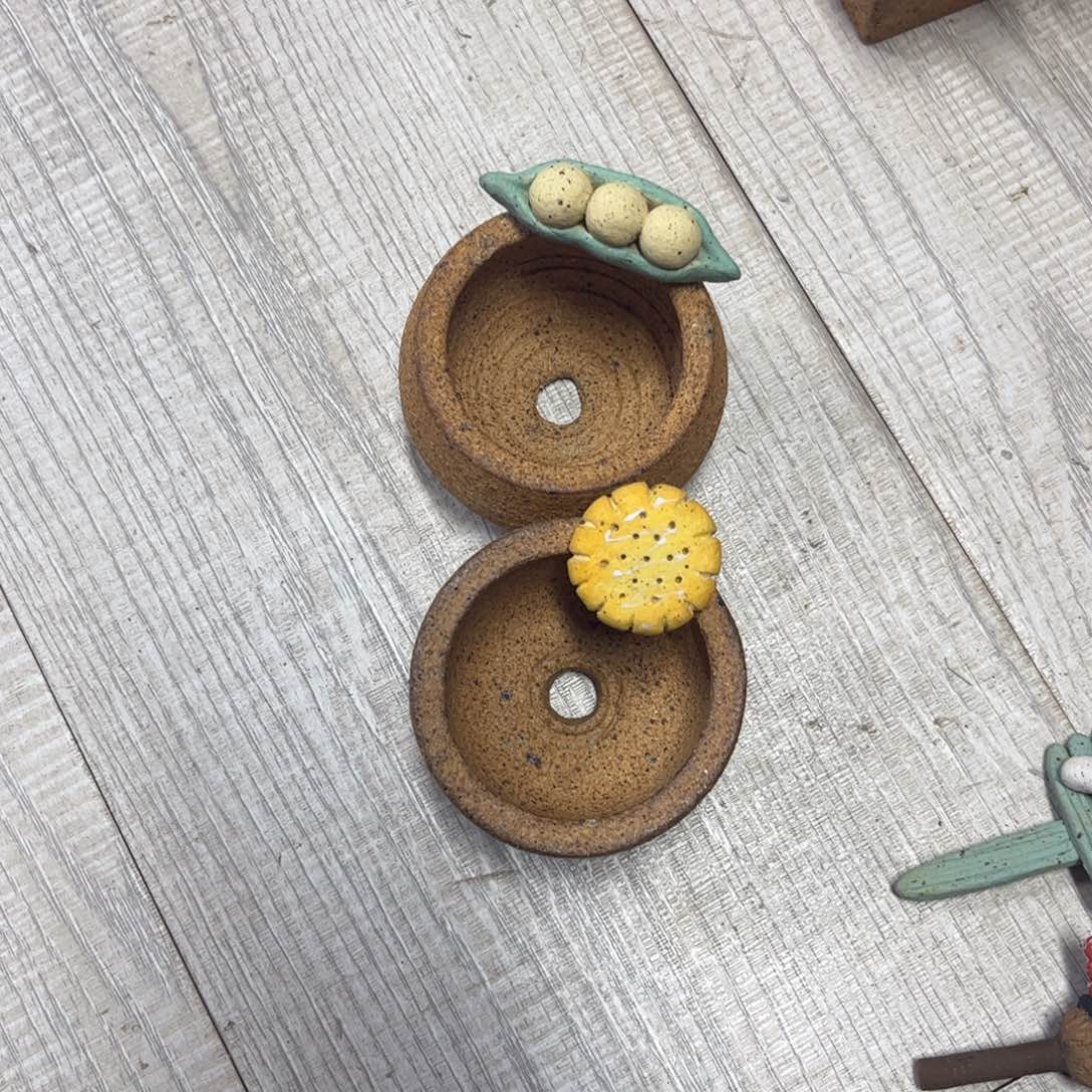 云***子泥塑古镇炻陶花盆