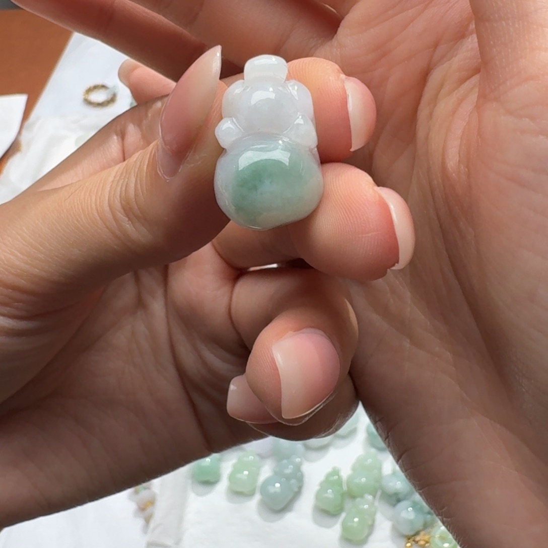 未镶嵌挂件翡翠靖*