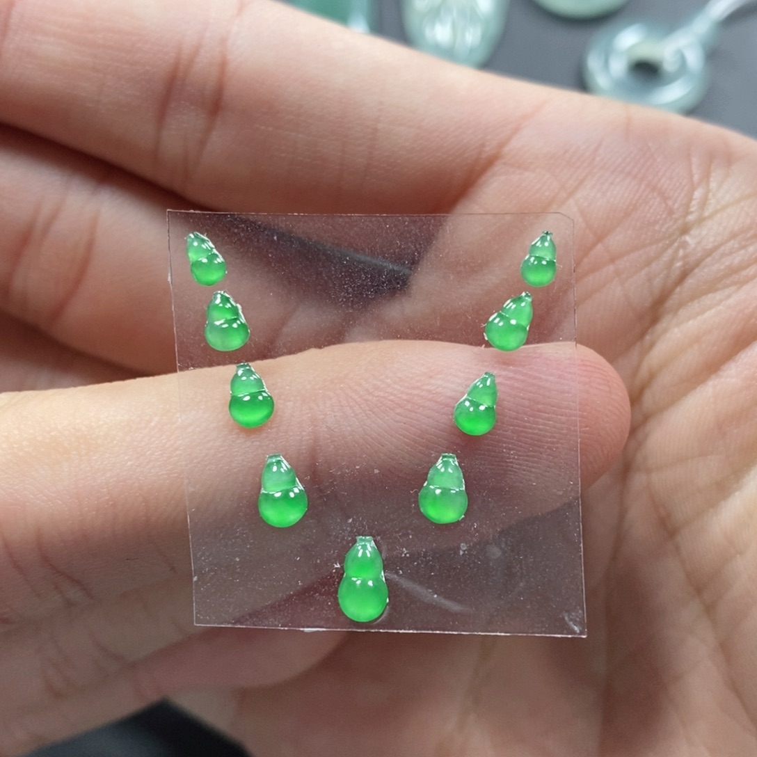 翡翠挂件未镶嵌翡翠珠宝翡翠珠宝