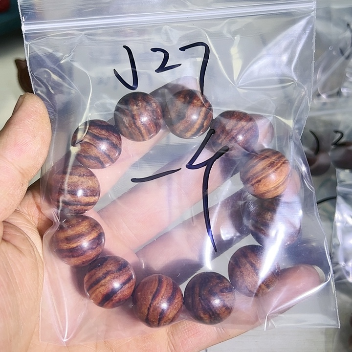 黄花梨/降香黄檀J27.     