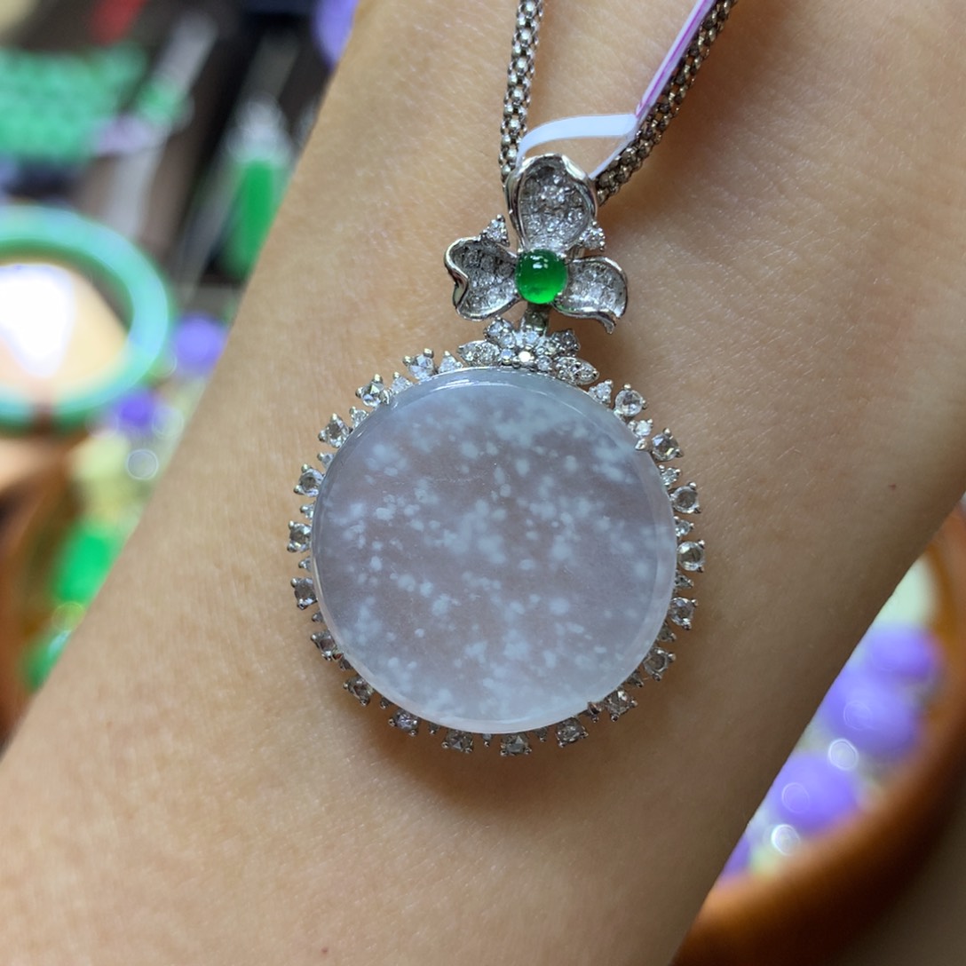 【闪购商品】翡翠颈饰18K金镶嵌翡翠