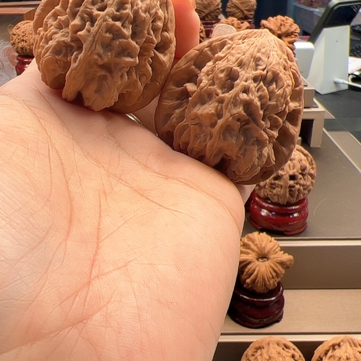 文玩核桃把件41 暴雪 v-061