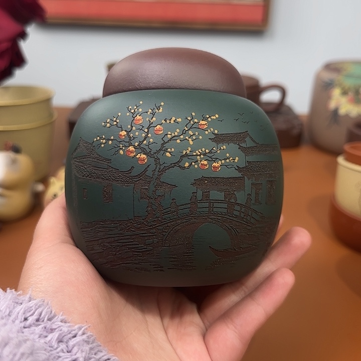 宜兴紫砂茶叶罐子