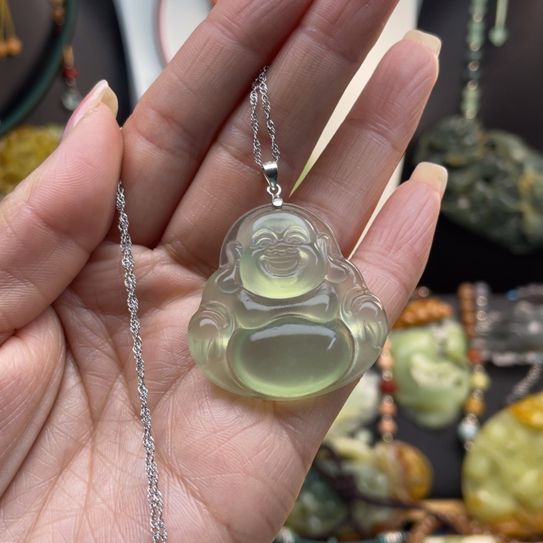 蛇纹石玉未镶嵌颈饰