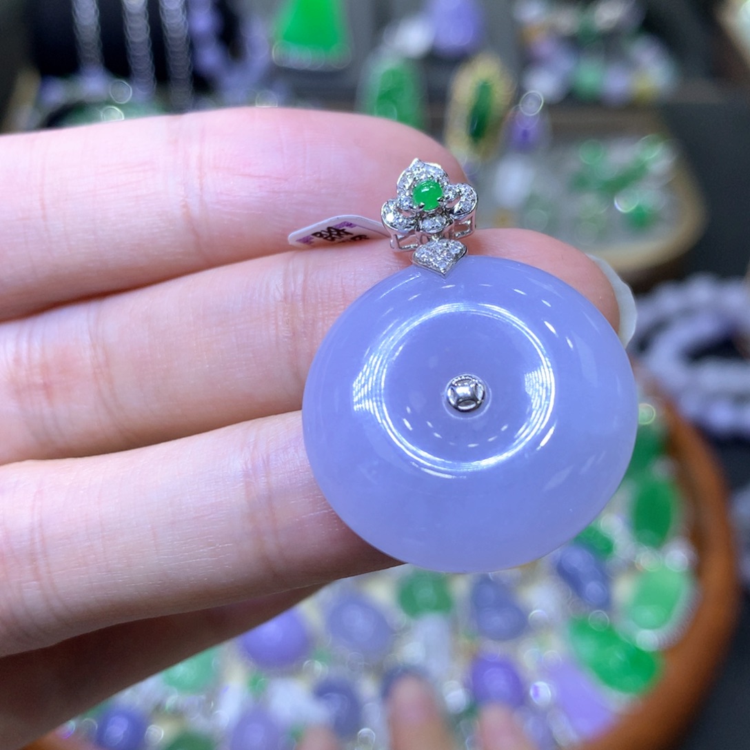 【闪购商品】翡翠颈饰18K金镶嵌翡翠吊坠项链