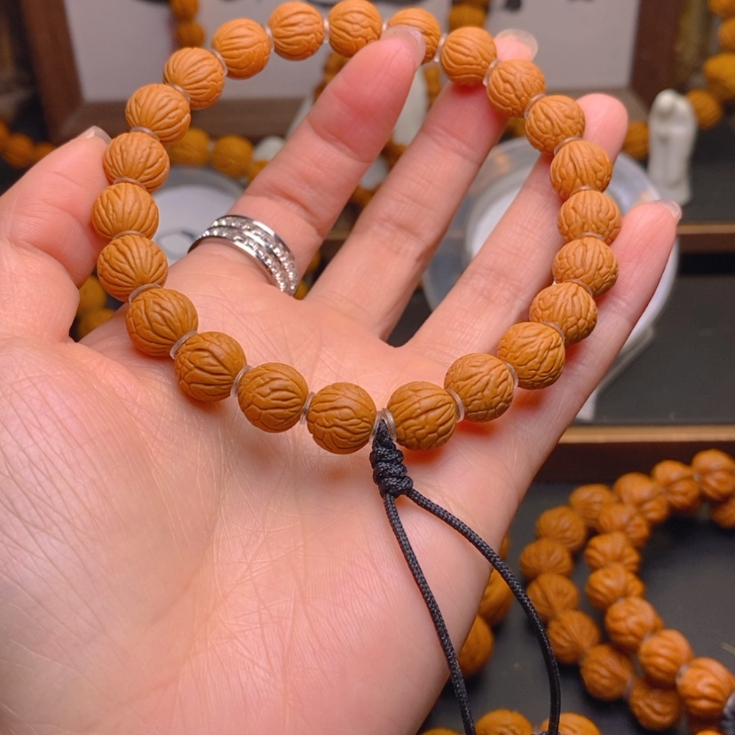 【闪购商品】桃核手串༺*༻龙文桃了