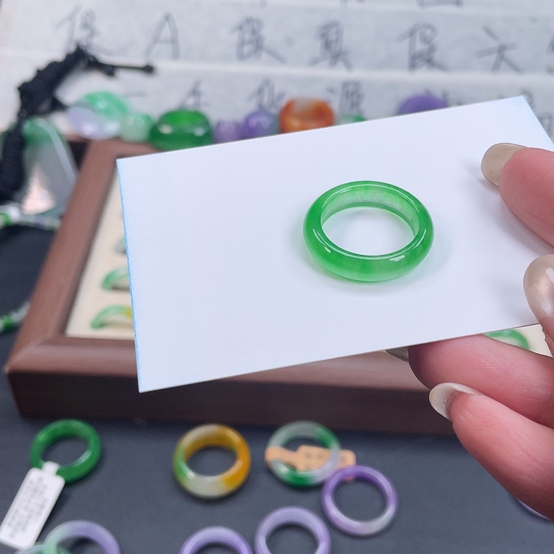 余***秋戒指55898556555555