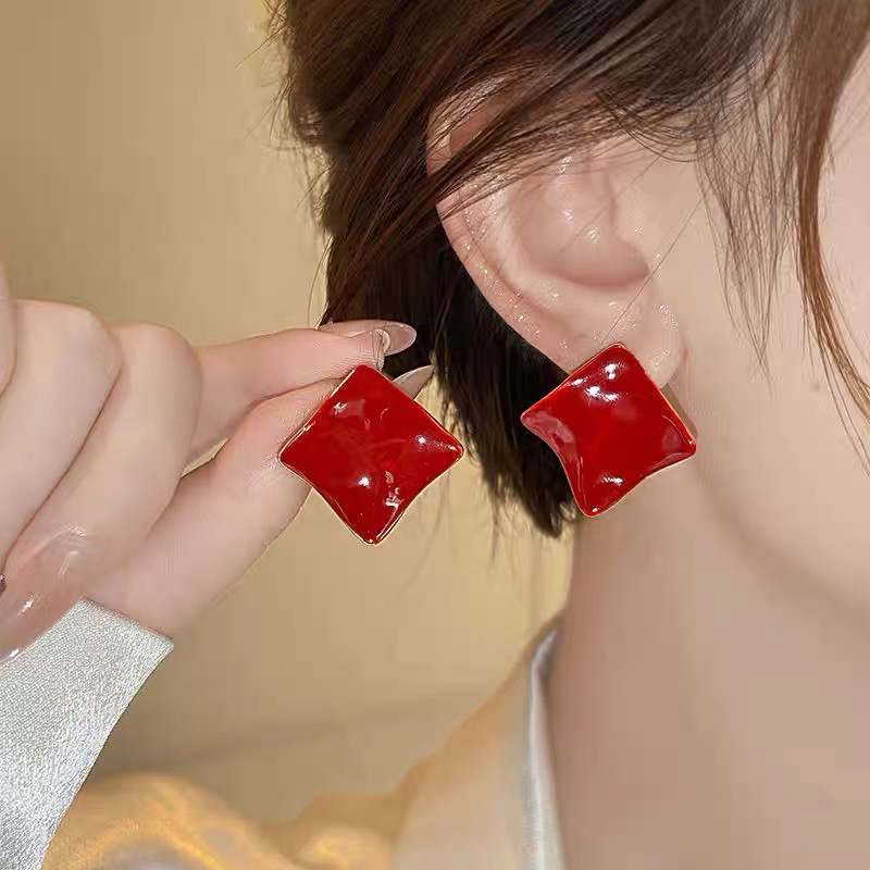 铜合金耳饰 【N32】2025爆款气质轻奢百搭简约精致网红设计师耳环