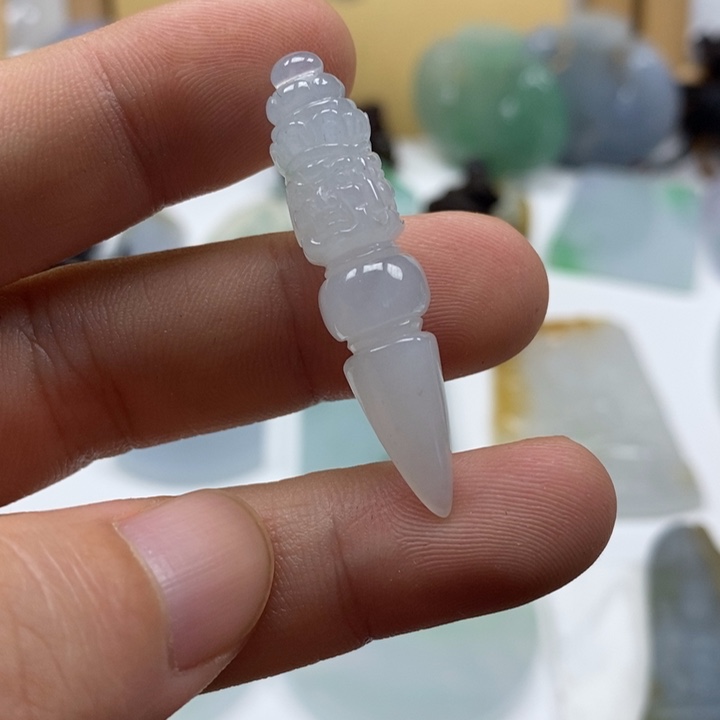 翡翠未镶嵌颈饰缅甸翡翠