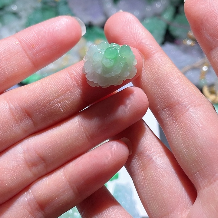 颈饰未镶嵌翡翠天