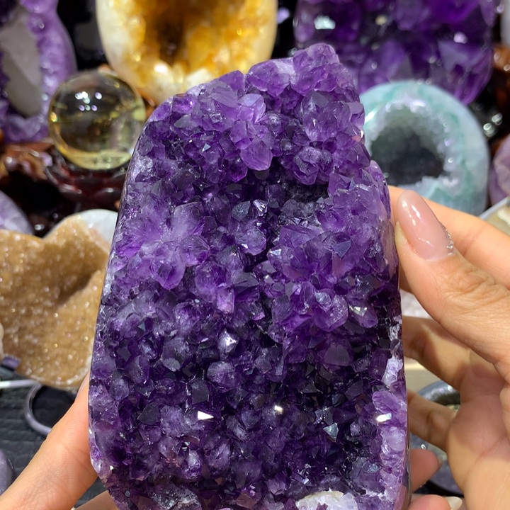 水晶大型摆件（非配饰）未镶嵌