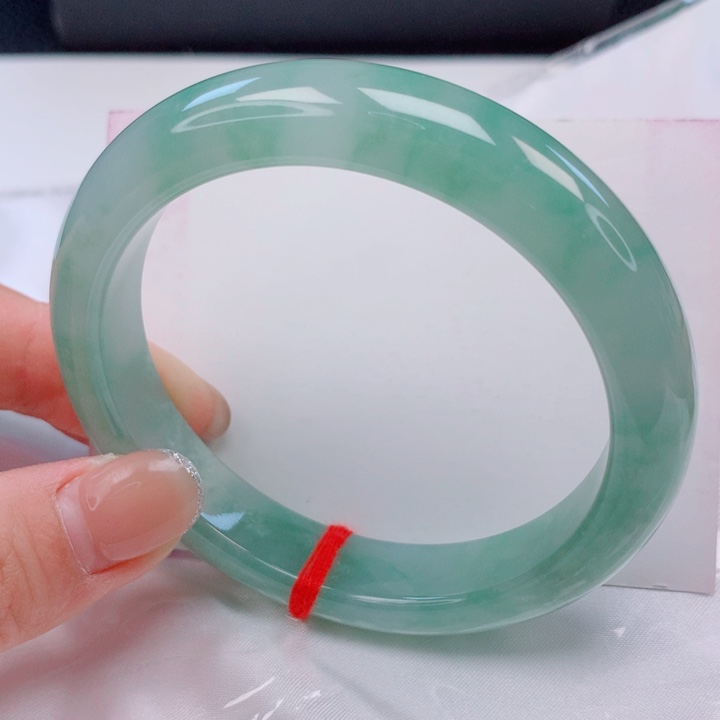 翡翠未镶嵌手镯60圈口