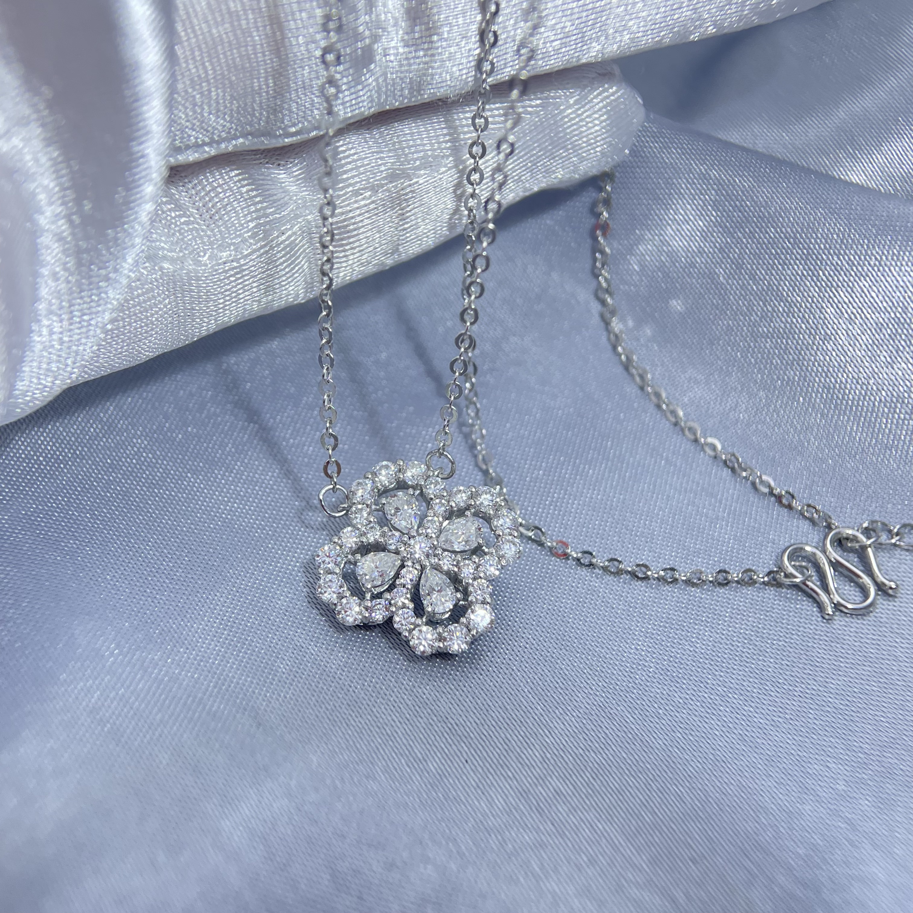 晴书珠宝铂金四叶花项链PT950镶嵌精致时尚百搭INS风送礼物经典女