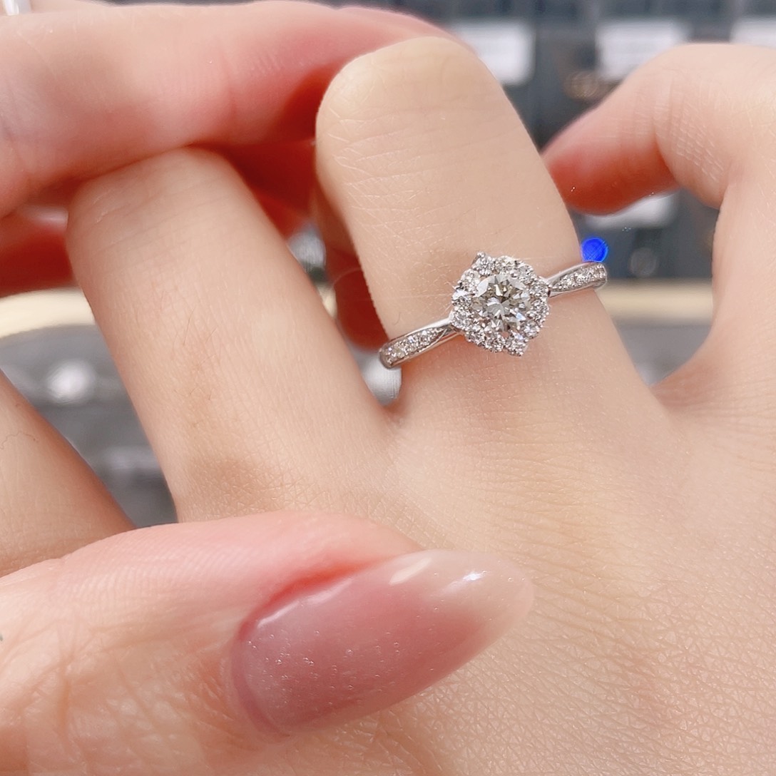 天然钻石戒指/指环18K金镶嵌DS24120095