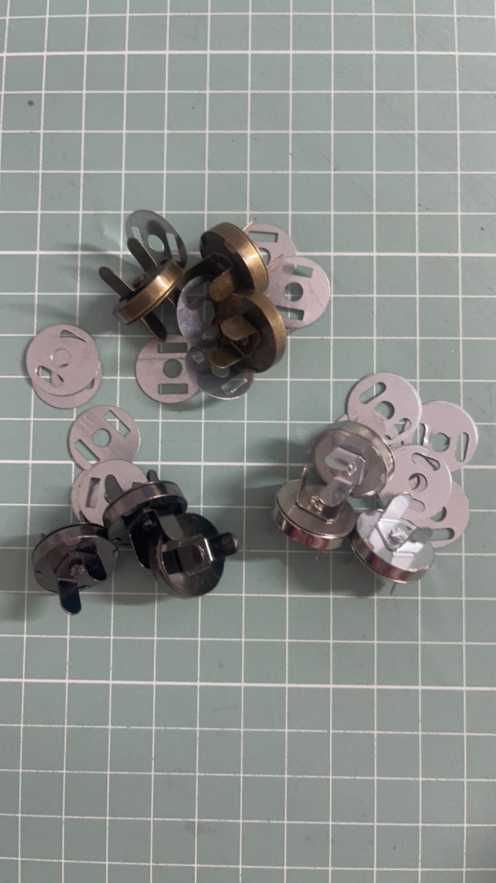 箱包手工包磁吸扣