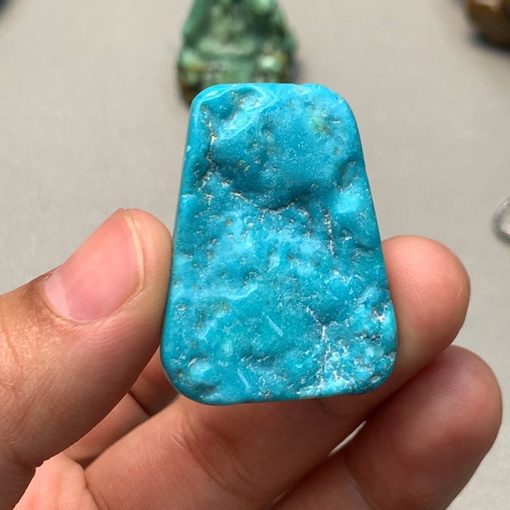 绿松石未镶嵌颈饰