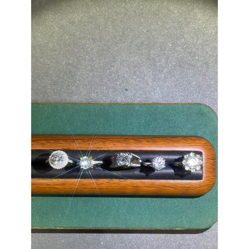 d4 白色2-3ct单个戒指随机多样性发货