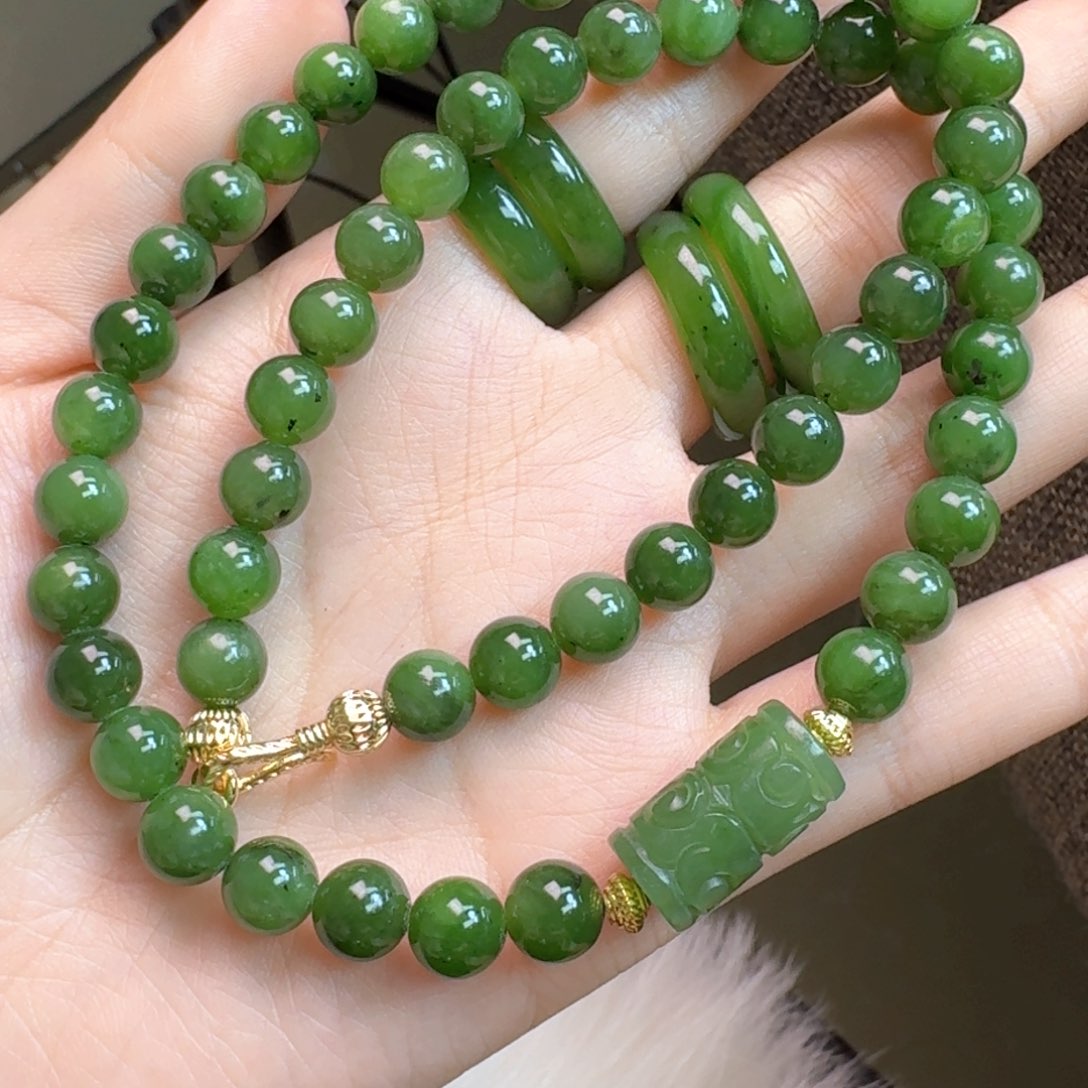 和田玉耳饰未镶嵌