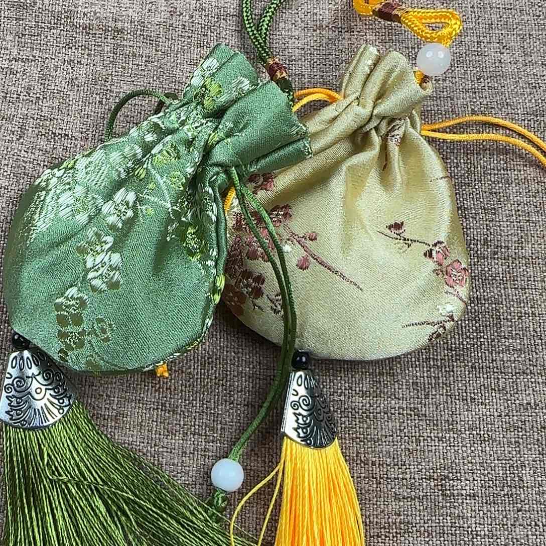 木质非金属香包配饰多样性发一