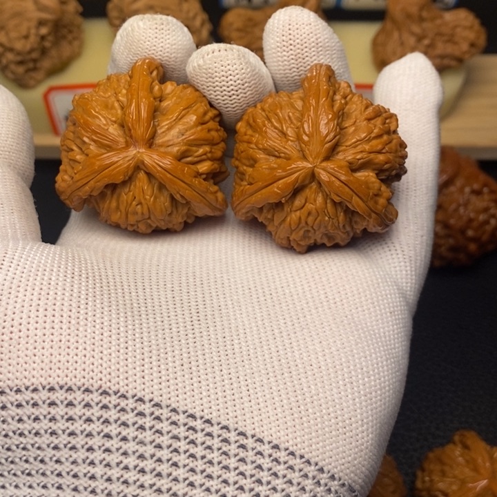 文玩核桃吊坠工艺三棱