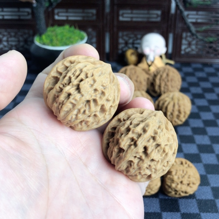 把件桃核闪3红灯笼