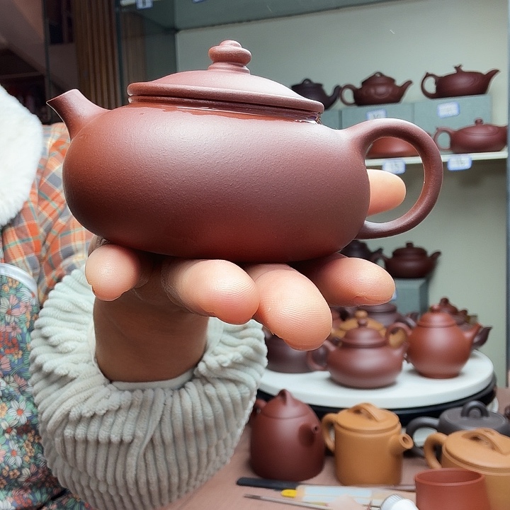 n***g紫砂茶壶半手寒江壶