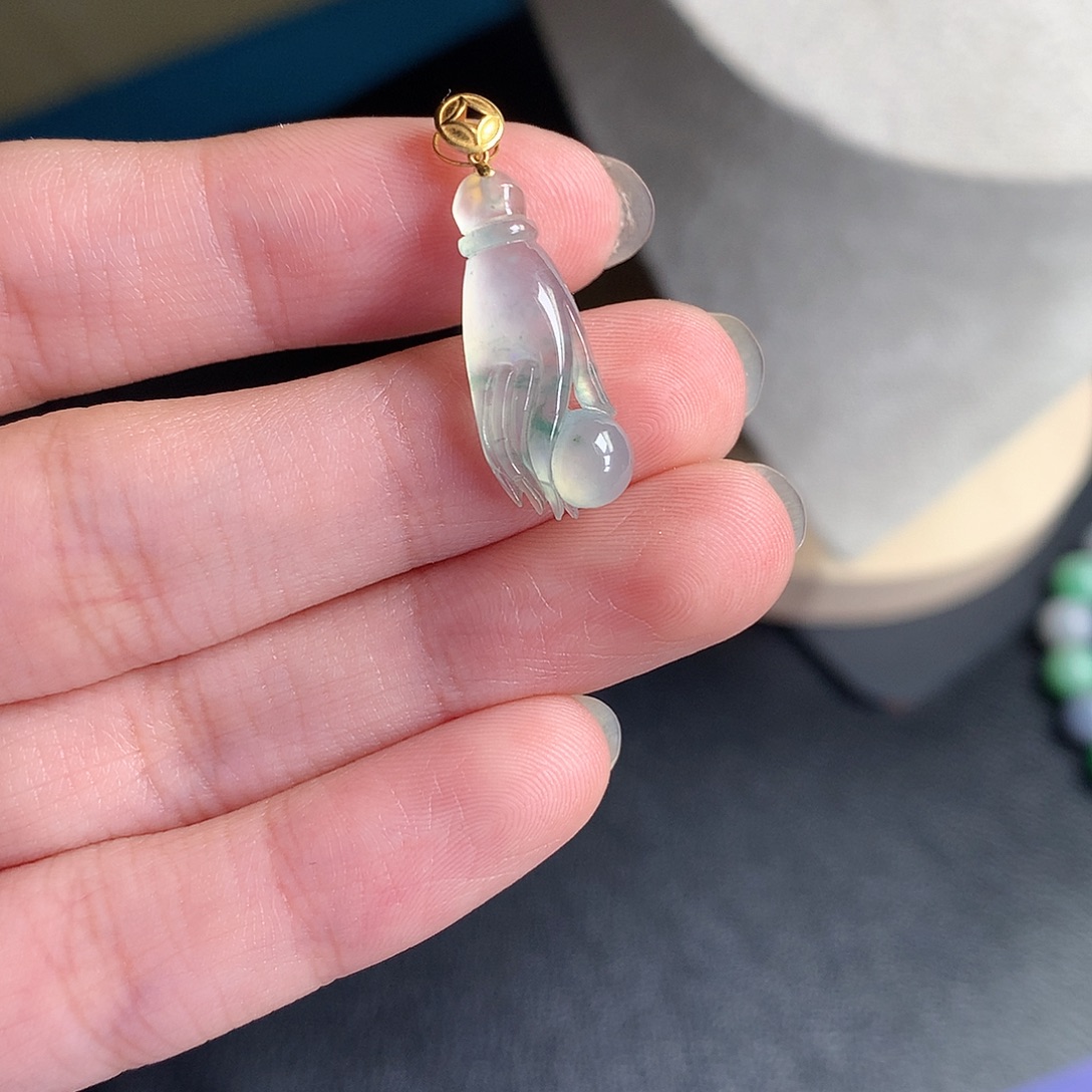 翡翠裸石18K金镶嵌缅甸天然A货翡翠冰种掌上明珠