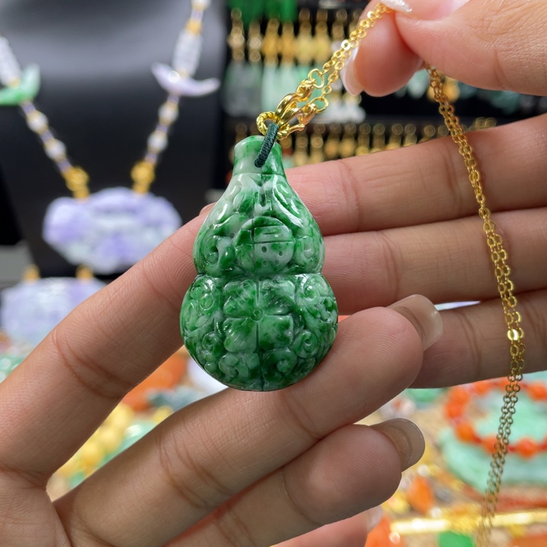 翡翠颈饰未镶嵌代编织