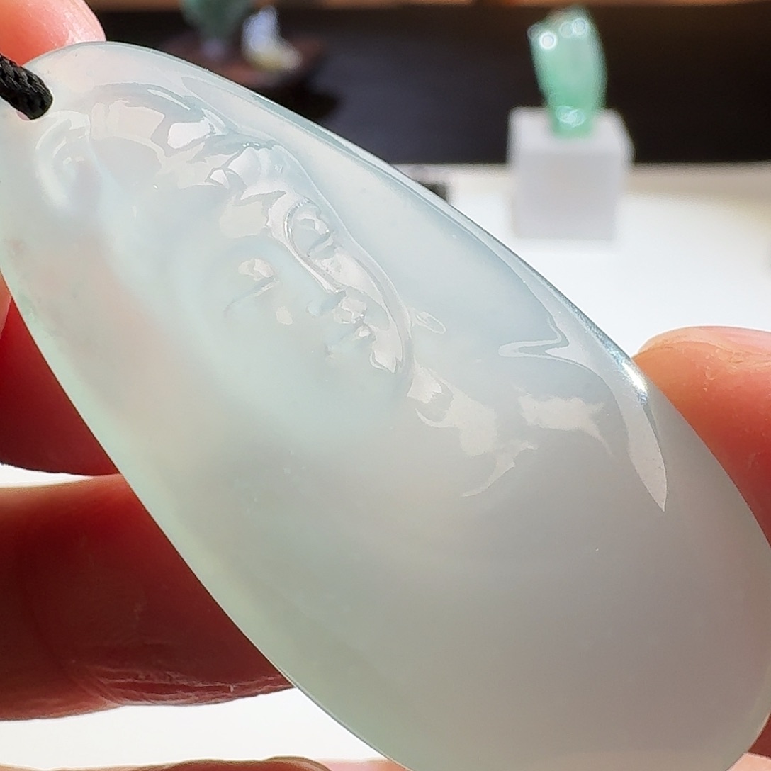 翡翠颈饰未镶嵌帅