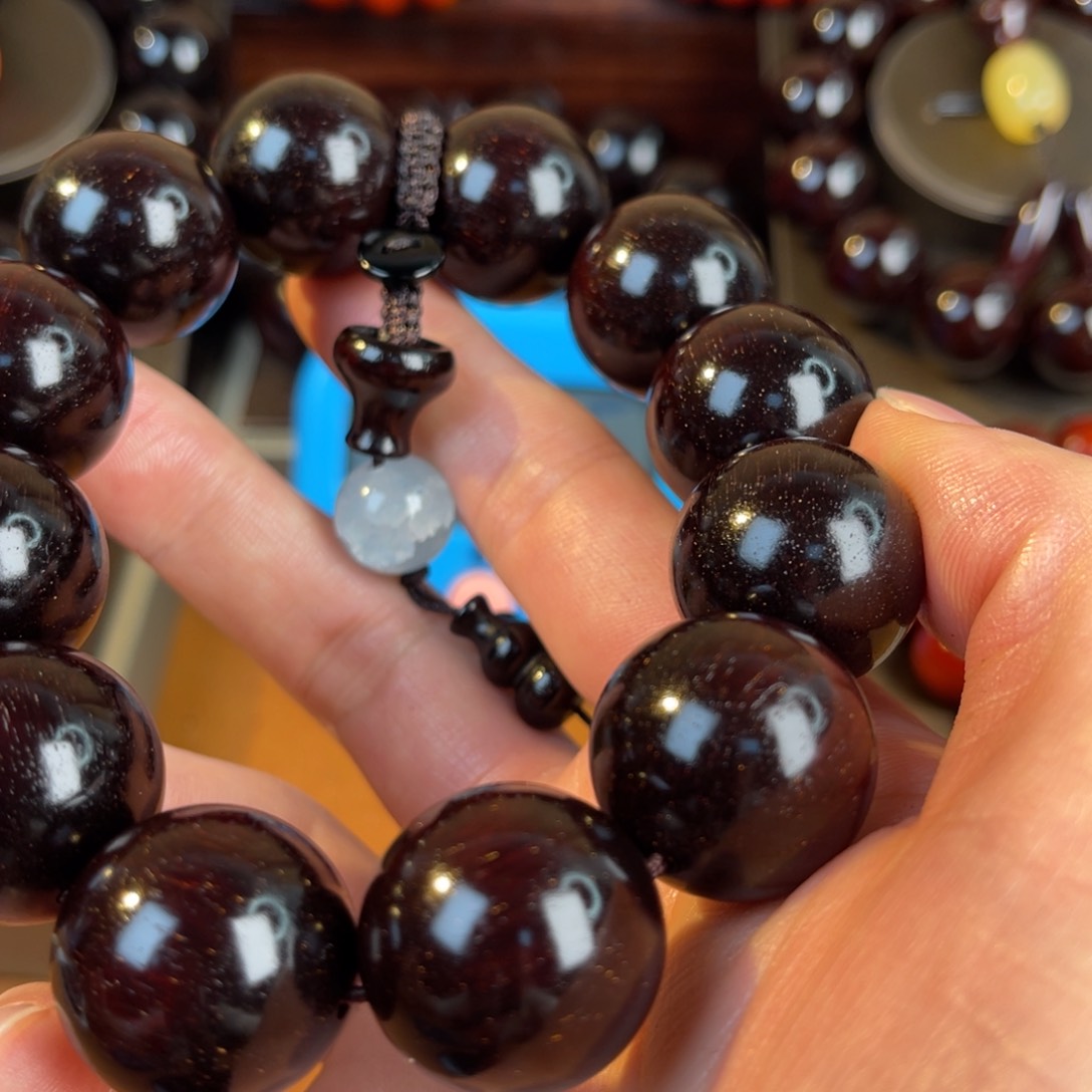 檀香紫檀（小叶紫檀）绿*喱