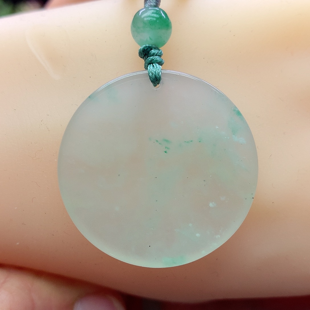 石英质玉颈饰未镶嵌