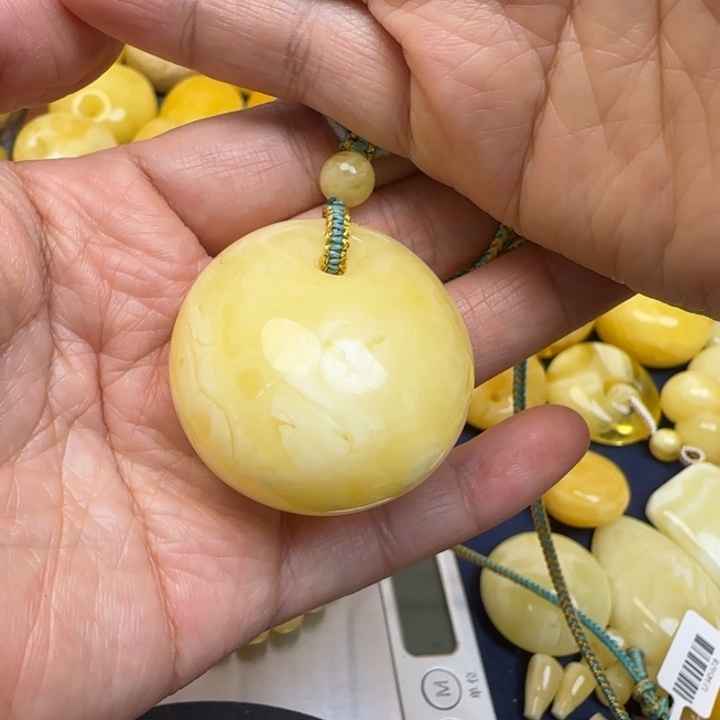 小***阳蜜蜡未镶嵌毛衣链天然蜜蜡