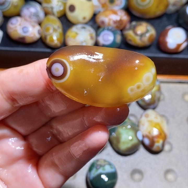 未镶嵌玛瑙/玉髓珠宝半成品96