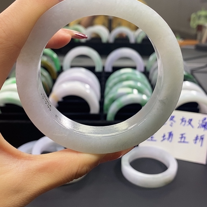 翡翠未镶嵌手镯888888888