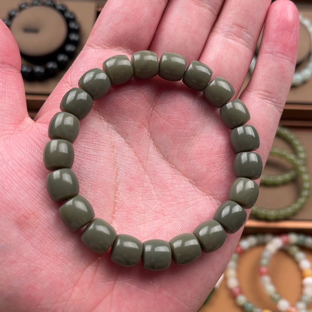 手链未镶嵌和田玉