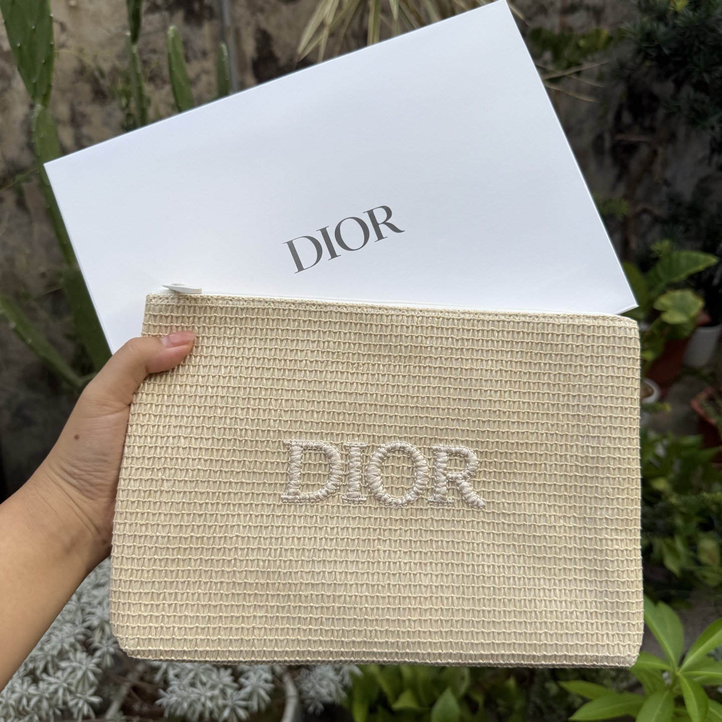 迪奥【K586】迪奥新款刺绣logo草编包专柜赠品化妆包便携收纳包