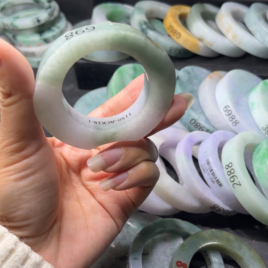 定制翡翠手镯未镶嵌