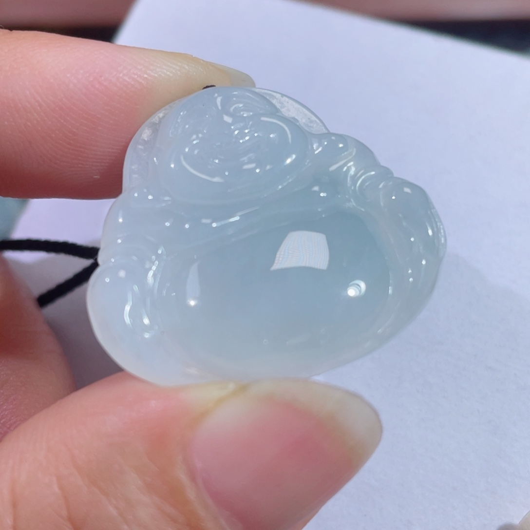 翡翠未镶嵌颈饰佛公